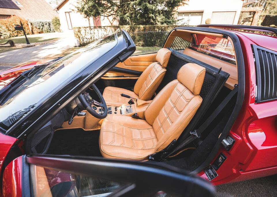 Image 2/8 of Ferrari 308 GTS Quattrovalvole (1985)