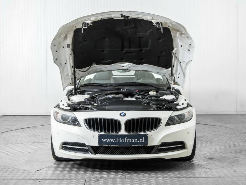 Image 38/50 of BMW Z4 sDrive23i (2010)