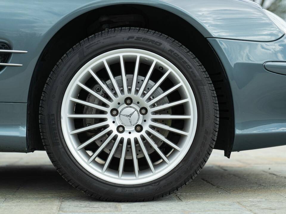 Image 16/50 of Mercedes-Benz SL 500 (2001)