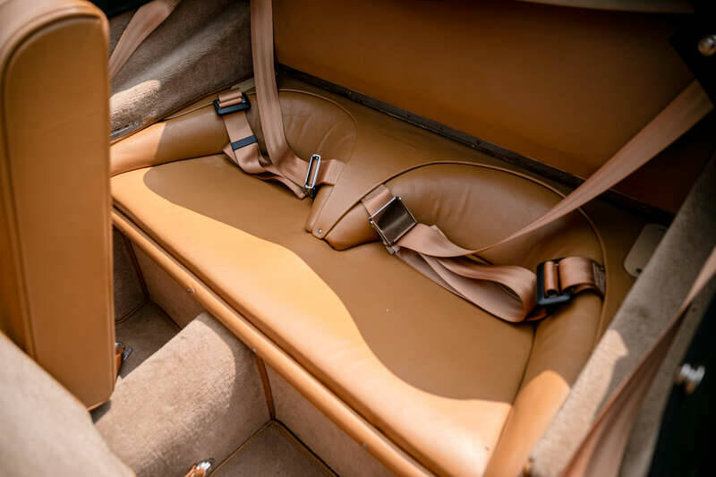 Image 36/50 of Aston Martin DB 2&#x2F;4 Mk I DHC (1954)