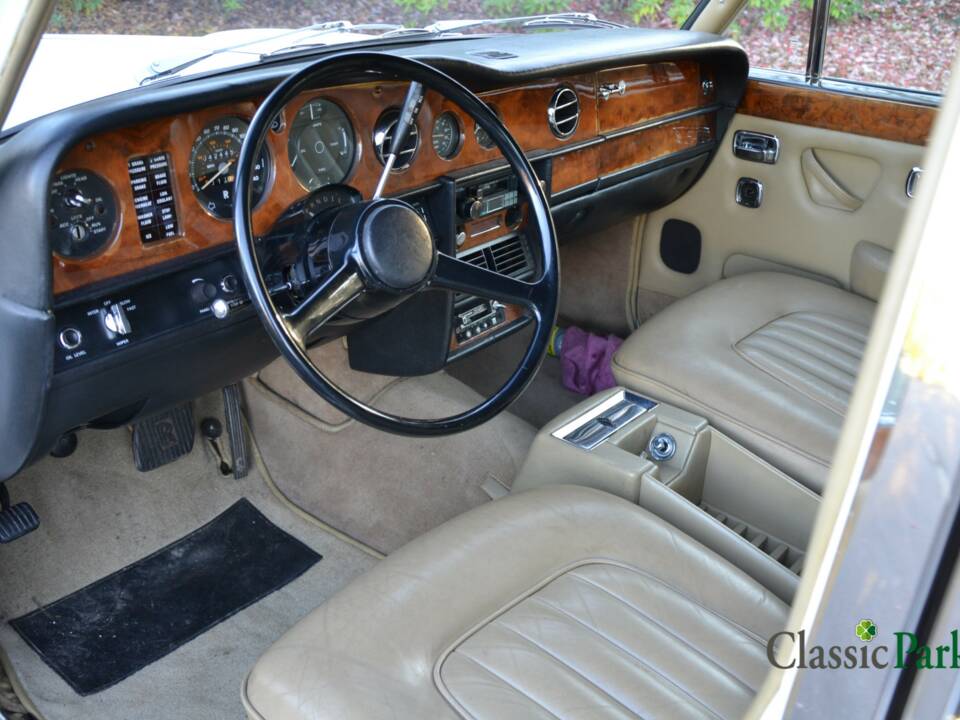 Bild 22/50 von Rolls-Royce Silver Wraith II (1979)