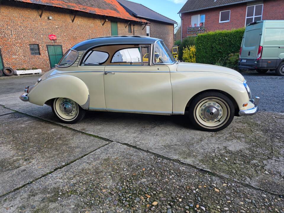Afbeelding 42/70 van DKW Auto Union 1000 S de Luxe (1962)