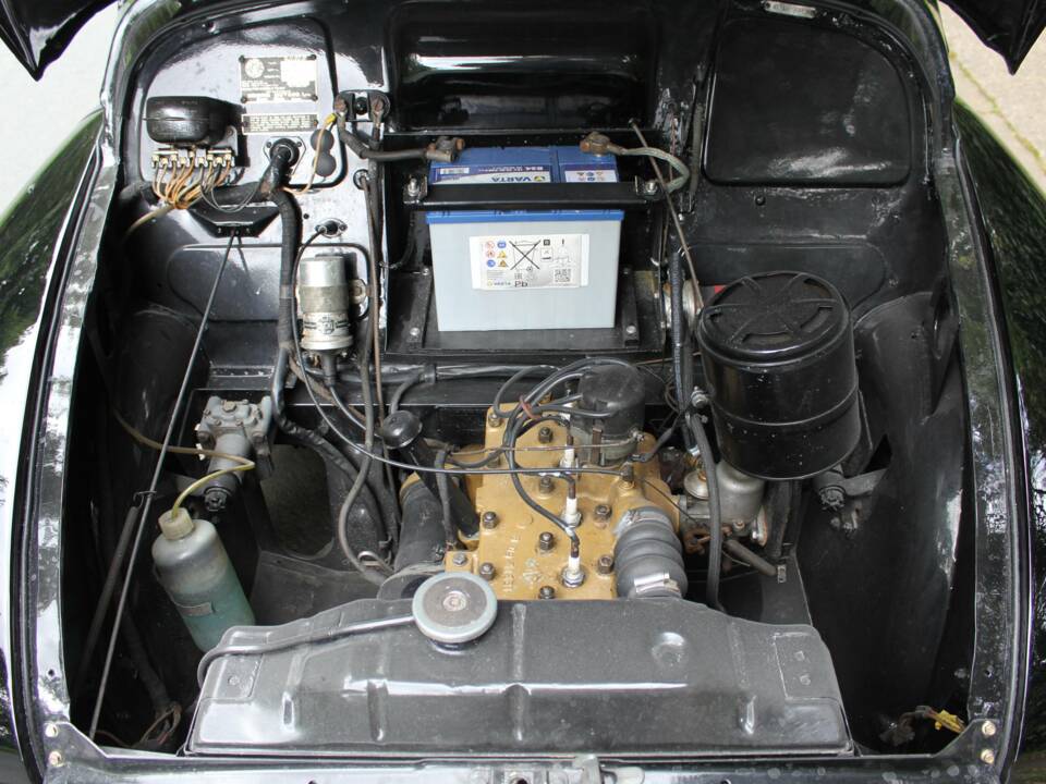 Image 15/16 of Morris Minor MM (1950)