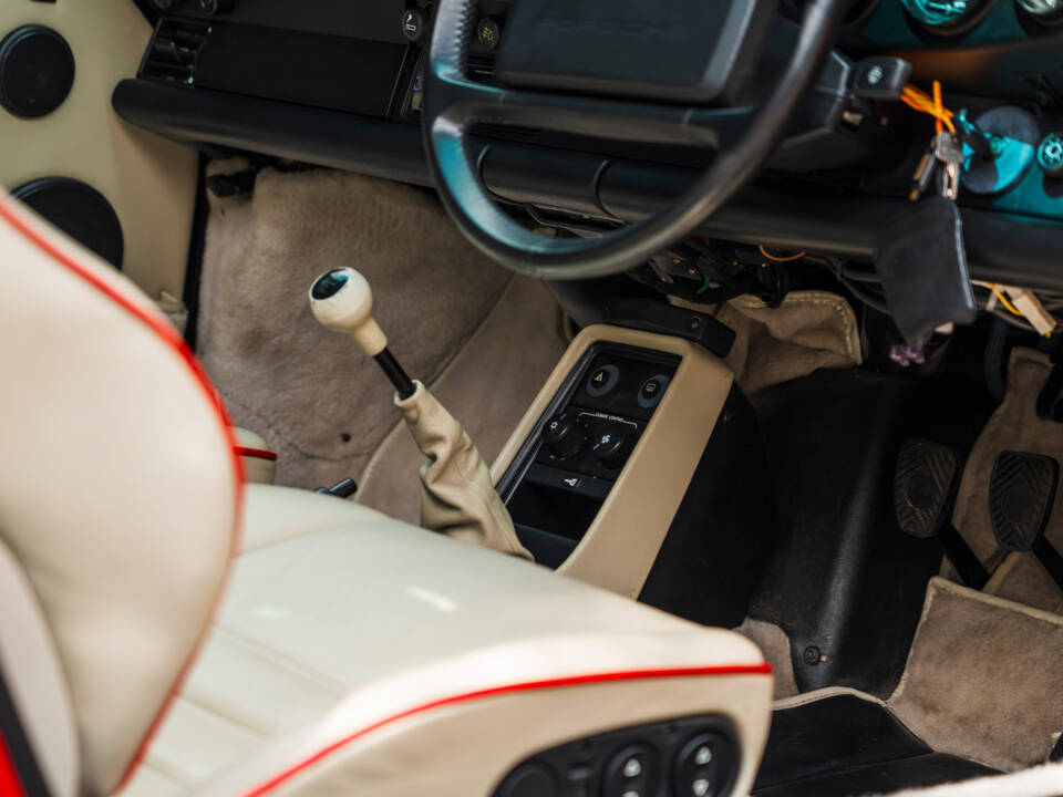 Afbeelding 44/53 van Porsche 911 Turbo 3.3 (1989)