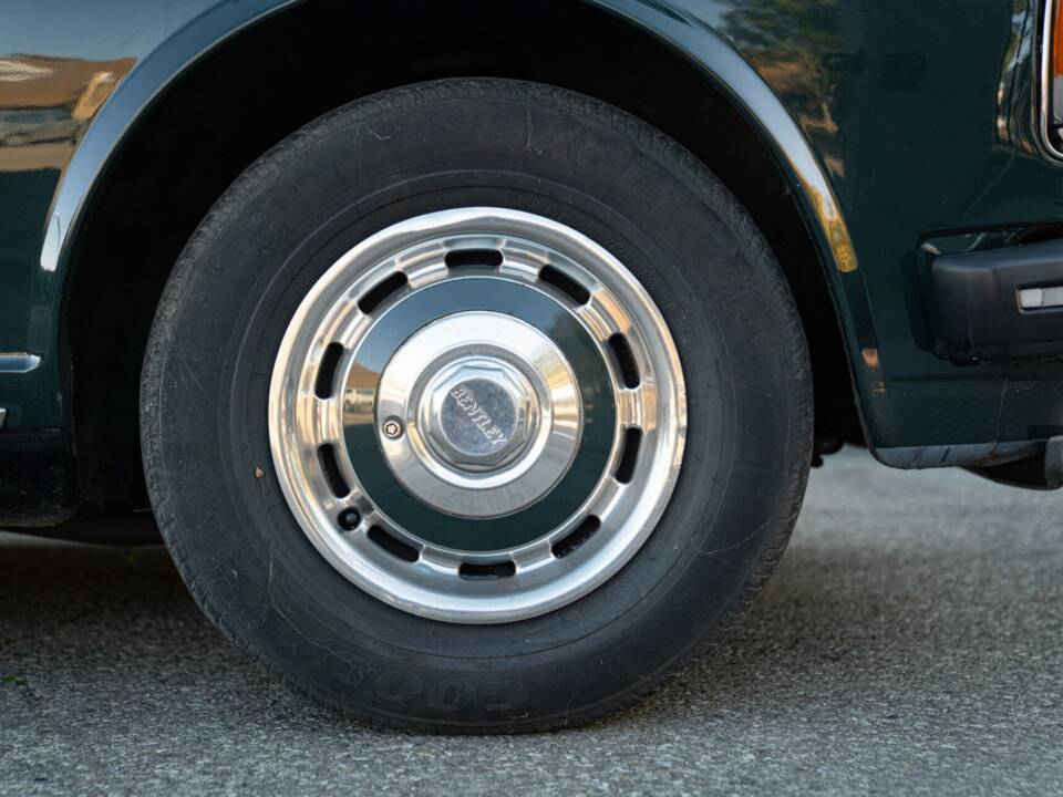 Image 17/50 of Bentley Eight (1980)