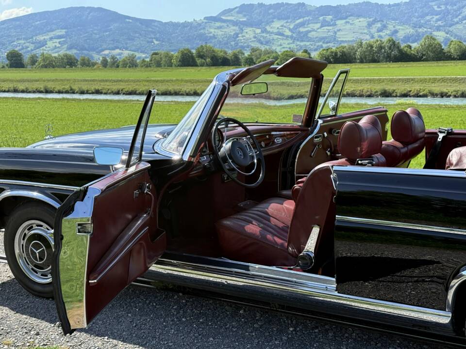 Bild 14/73 von Mercedes-Benz 280 SE 3,5 (1970)
