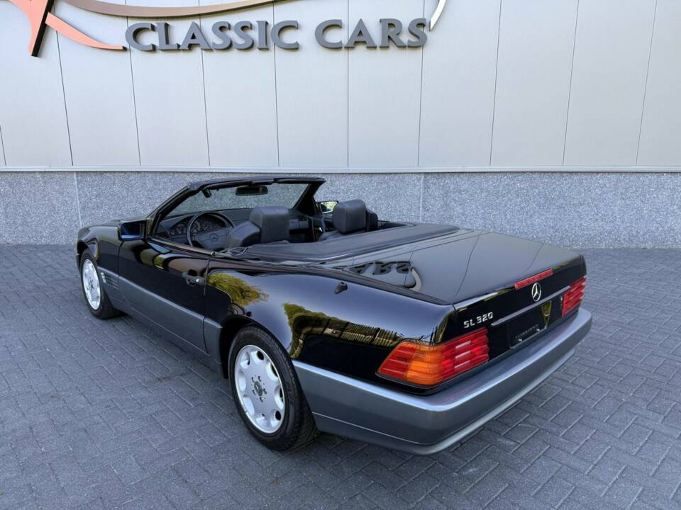 Image 9/46 of Mercedes-Benz SL 320 (1995)