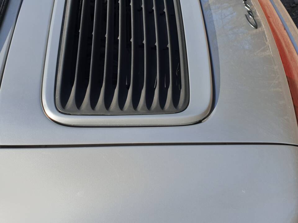 Image 41/116 of Porsche 911 Carrera (1997)