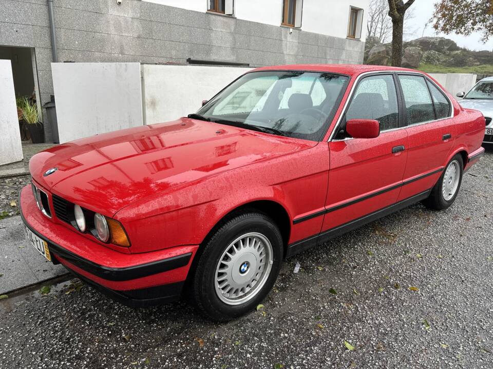 Image 4/8 de BMW 525i (1993)