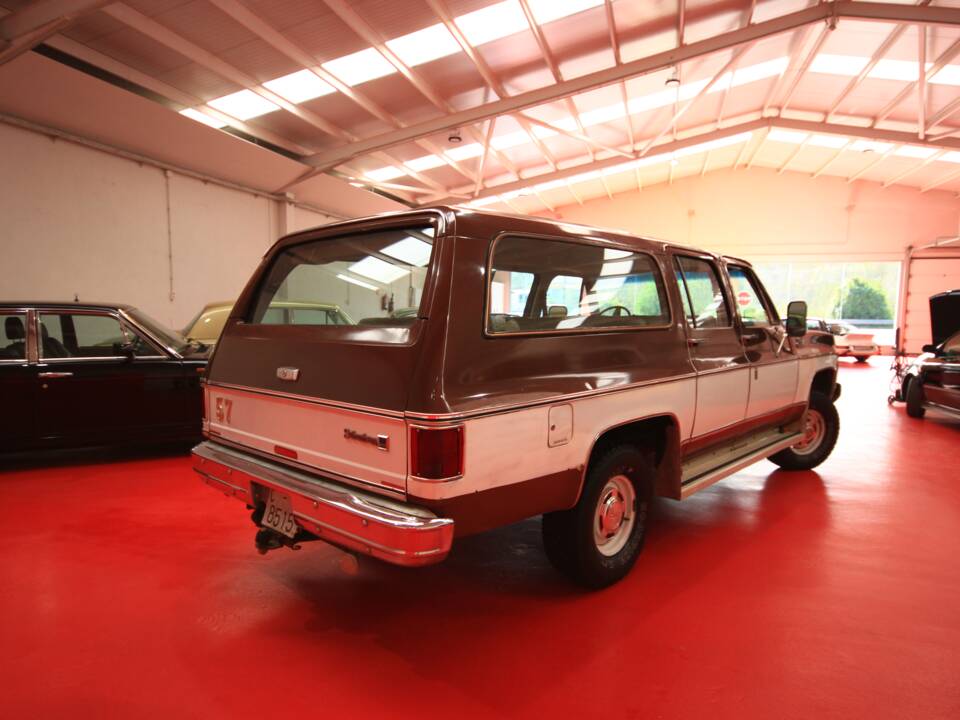 Bild 14/17 von GMC Suburban Sierra (1979)