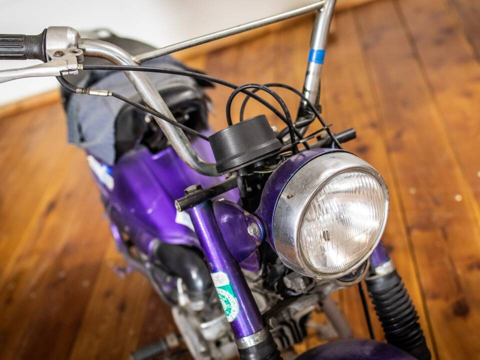 Image 4/13 de Suzuki RV 50 (1982)