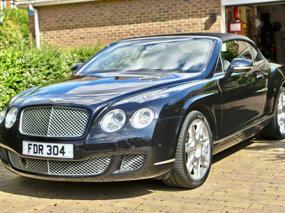 Bild 4/42 von Bentley Continental GTC W12 (2011)