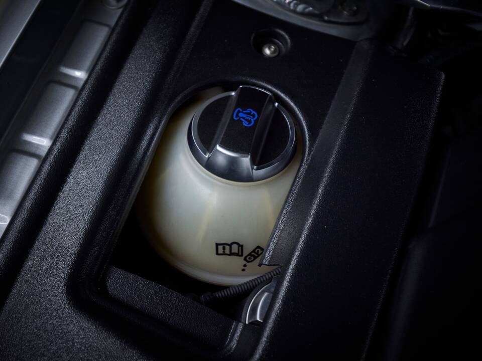 Bild 90/100 von Volkswagen Golf IV 3.2 R32 (2002)