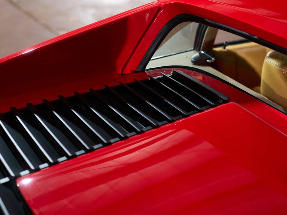 Image 61/79 of Ferrari 328 GTB (1985)