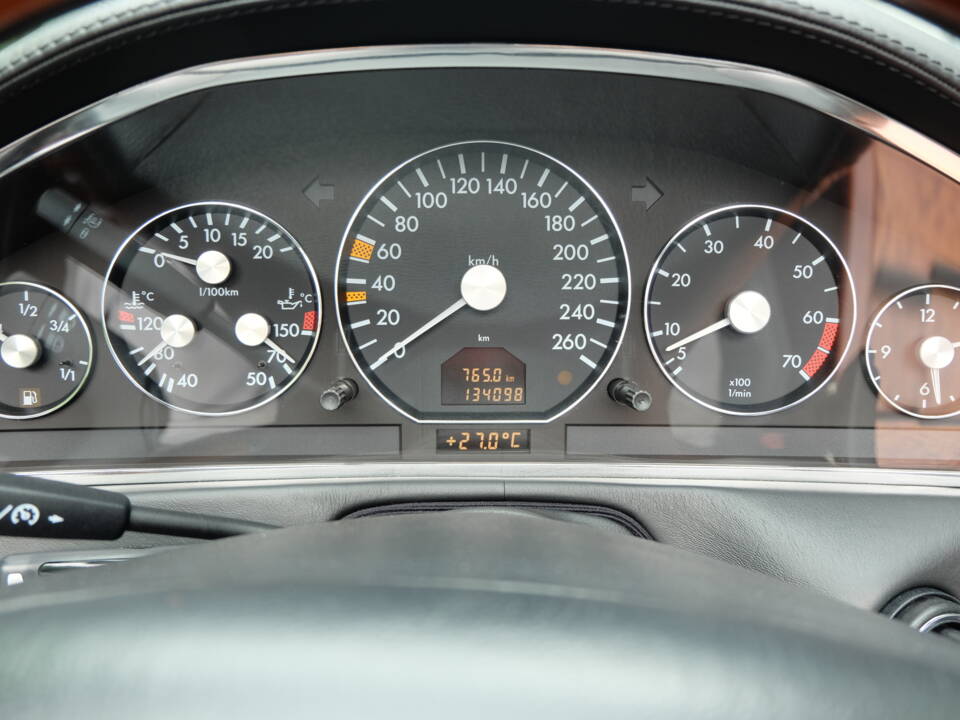 Bild 33/63 von Mercedes-Benz SL 320 &quot;Final Edition&quot; (2001)