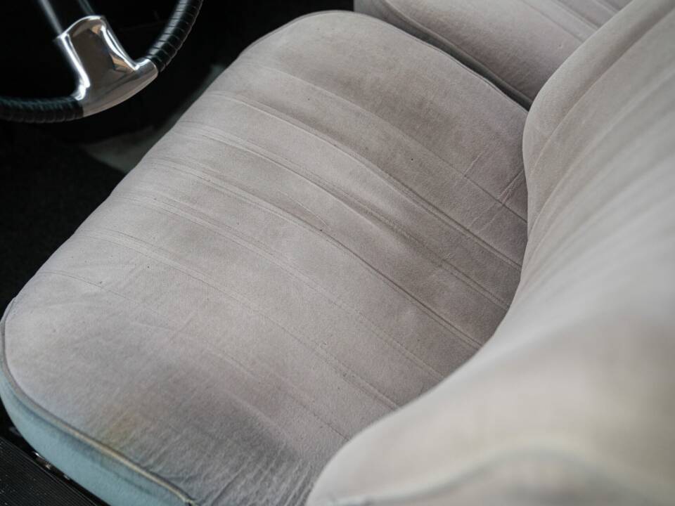 Image 34/50 of Citroën DS 20 (1972)