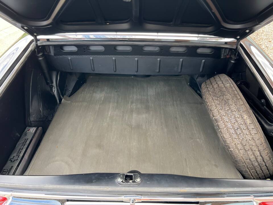 Image 6/15 of Mercedes-Benz 300 SE (1965)