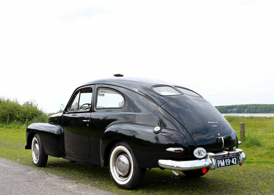 Immagine 5/8 di Volvo PV 444 (1950)