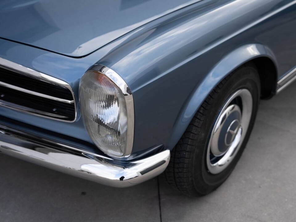 Immagine 27/93 di Mercedes-Benz 230 SL (1965)