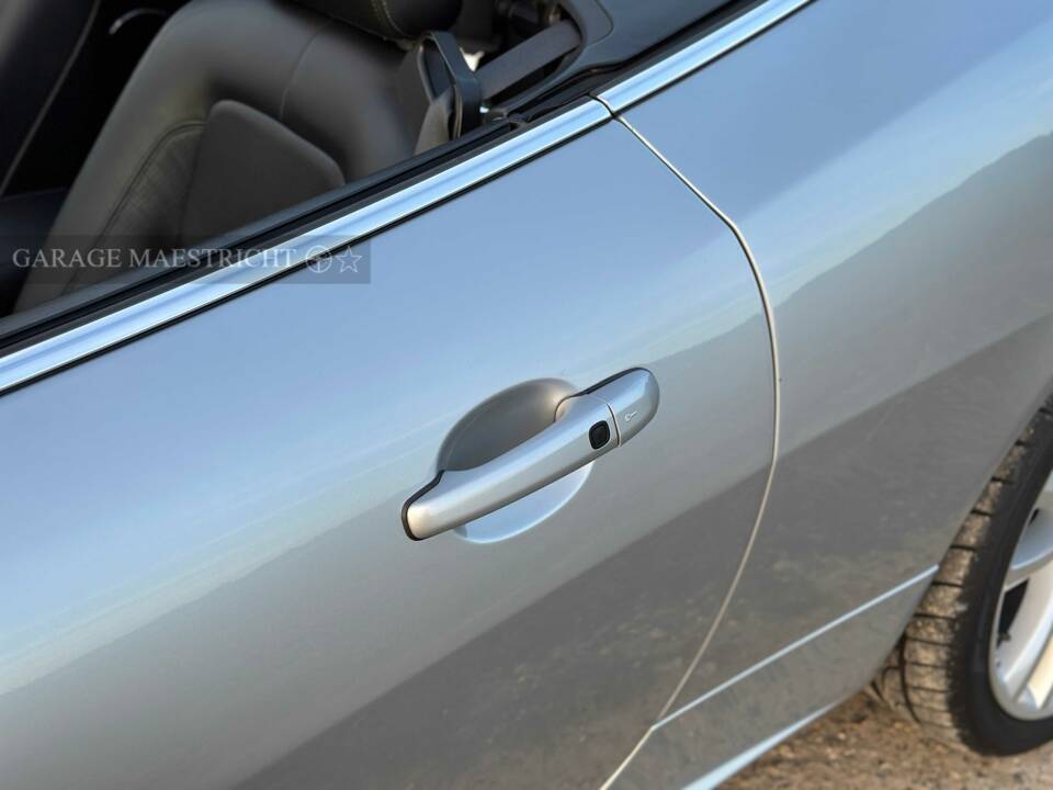 Image 64/84 de Jaguar XK 4.2 (2006)