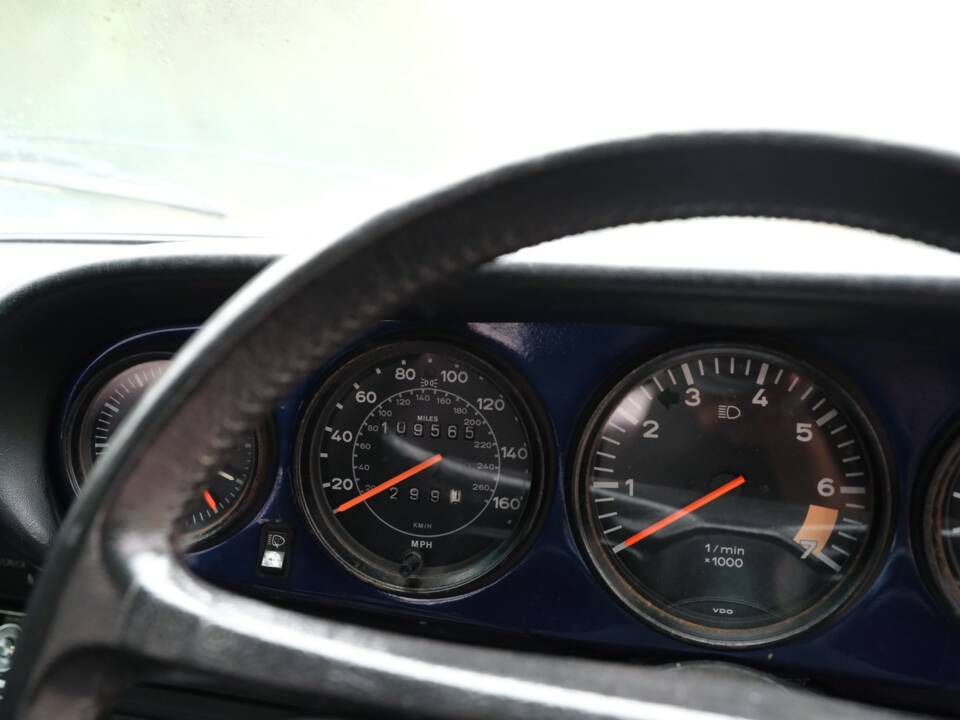 Bild 39/43 von Porsche 911 Carrera 3.2 (1989)