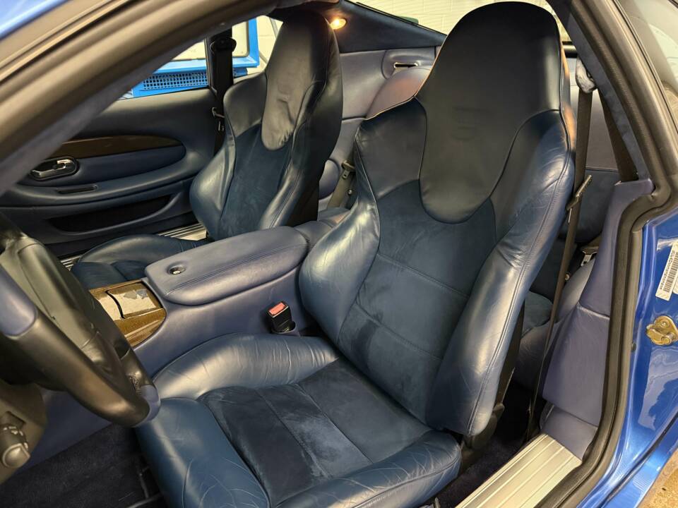 Image 7/16 de Aston Martin DB 7 Zagato (2004)