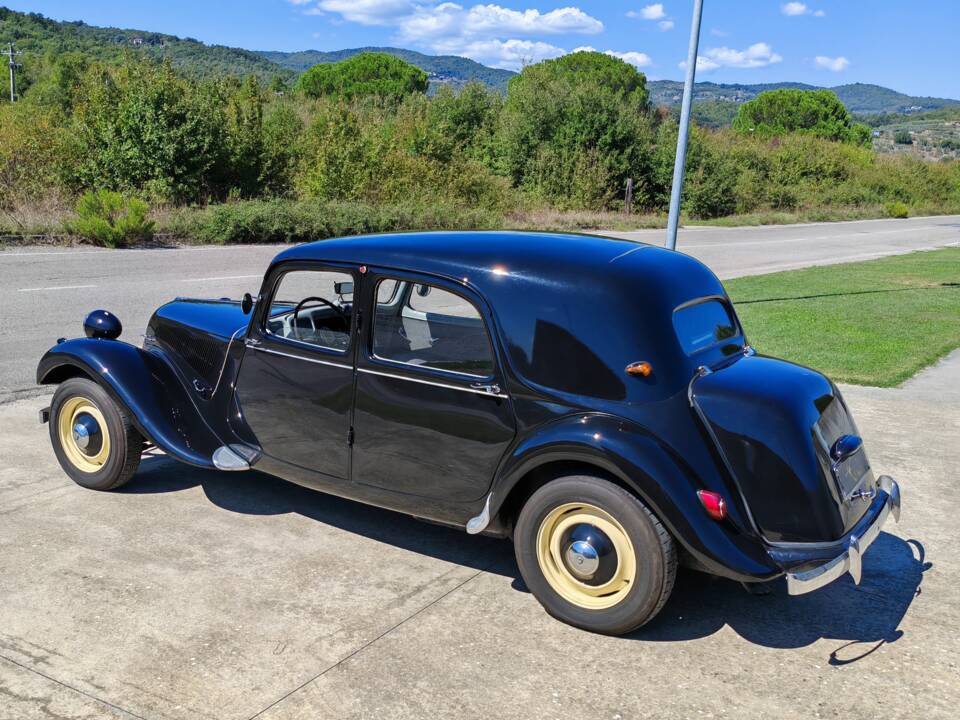 Image 5/47 of Citroën Traction Avant 11 B (1955)