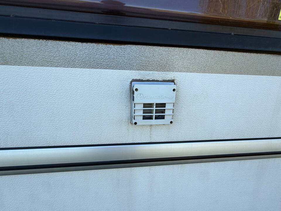 Image 22/23 of Mercedes-Benz T1 410 D Hymer S 670 (1989)