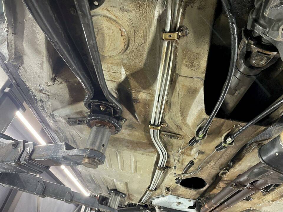 Immagine 30/36 di Mercedes-Benz 280 SL (1969)