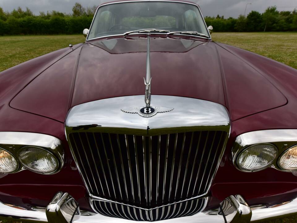 Bild 45/50 von Bentley T 1 (1970)