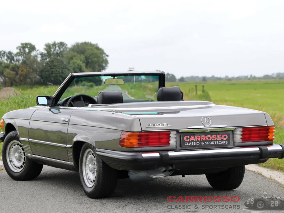 Image 2/42 of Mercedes-Benz 380 SL (1982)