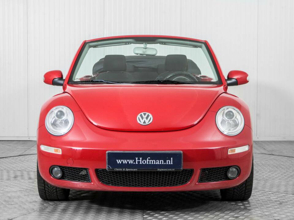 Image 14/50 de Volkswagen New Beetle 2.0 (2006)