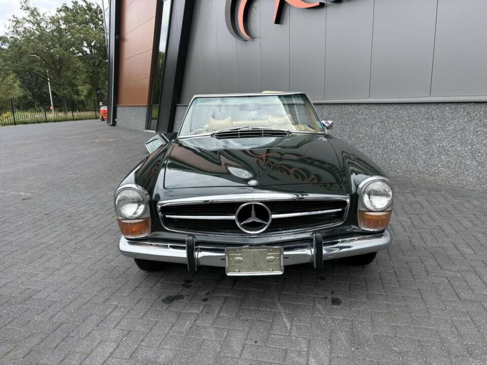 Image 2/50 de Mercedes-Benz 280 SL (1970)