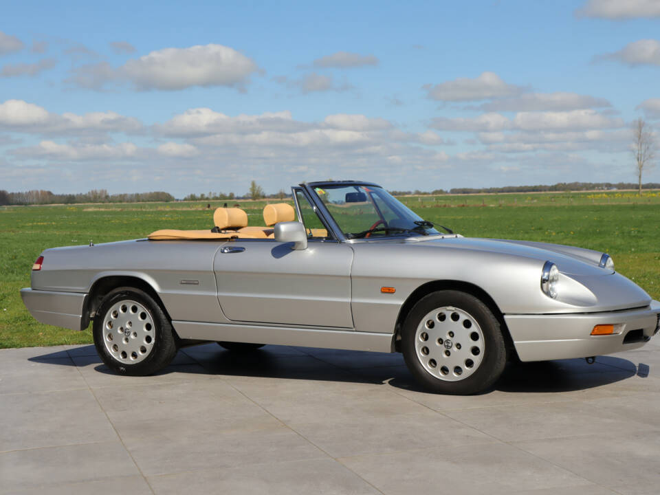 Image 42/50 of Alfa Romeo 2.0 Spider (1992)