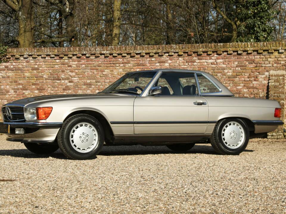 Bild 15/50 von Mercedes-Benz 560 SL (1987)