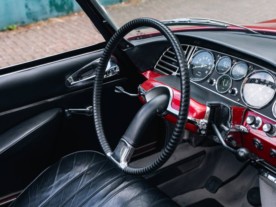 Image 16/50 de Citroën DS 21 (1969)