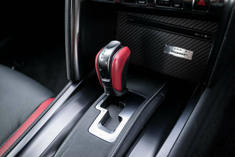 Bild 25/37 von Nissan GT-R Black Edition (2016)
