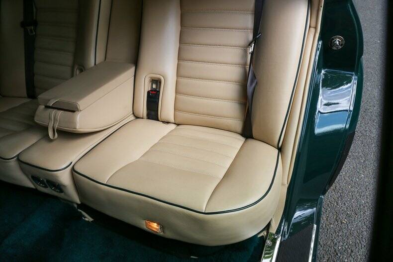 Image 18/50 of Bentley Turbo RT (1997)