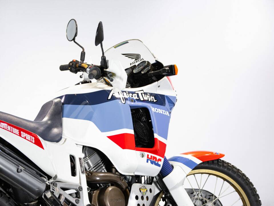 Image 22/50 de Honda XRV 650 Africa Twin (1989)