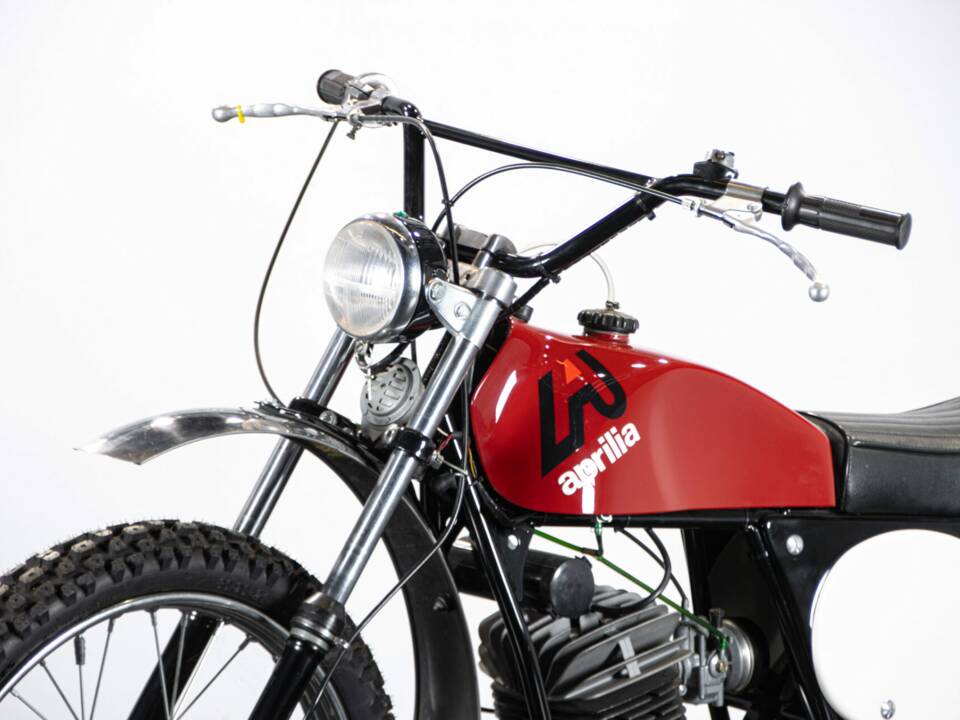 Immagine 33/49 di Aprilia Scarabeo 50 (1972)