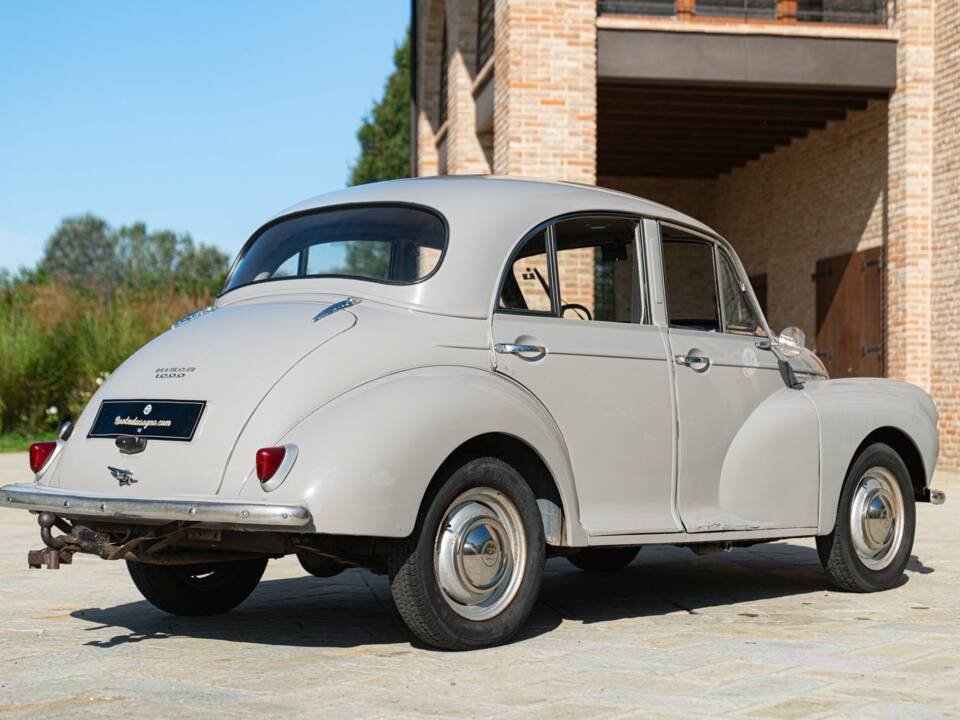Image 6/50 of Morris Minor 1000 (1958)