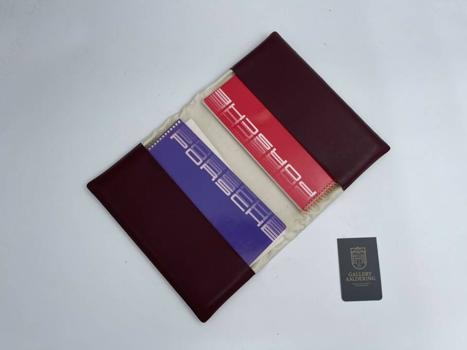 Immagine 9/50 di Porsche 911 Carrera 3.2 "25 years 911" (1988)