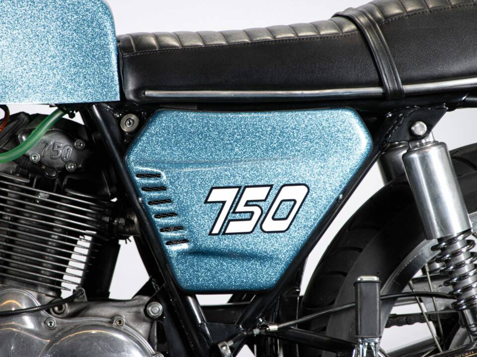 Image 19/50 of Ducati 750 GT (1972)