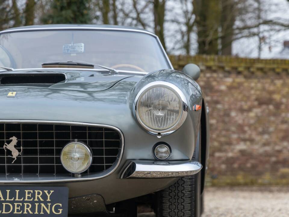 Image 44/50 of Ferrari 250 GT SWB Berlinetta (1962)