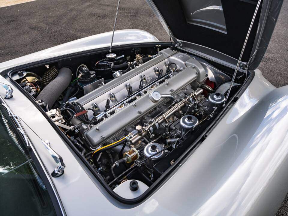 Image 26/42 de Aston Martin DB 5 (1964)