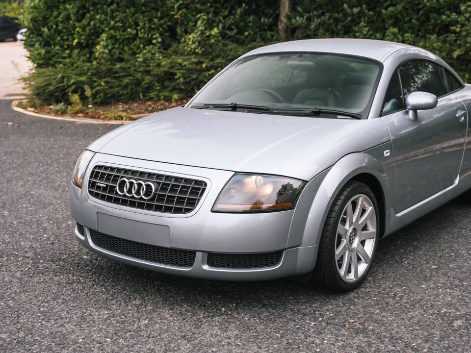 Immagine 22/50 di Audi TT 1.8 T quattro (2006)