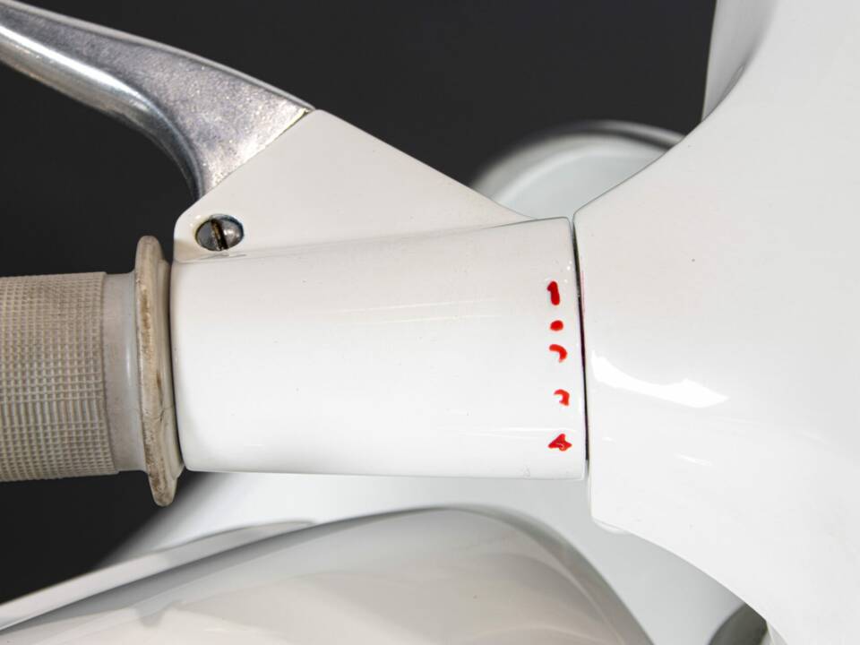 Immagine 40/50 di Piaggio Vespa 50 SS (1966)