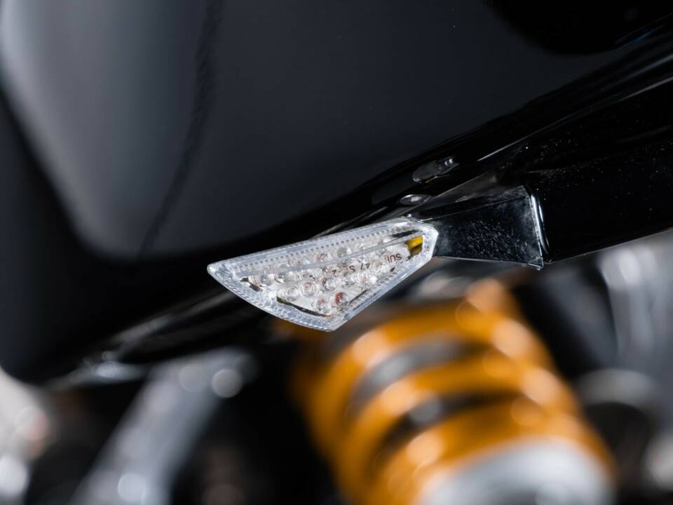 Image 11/50 de Moto Guzzi Daytona RS (1998)