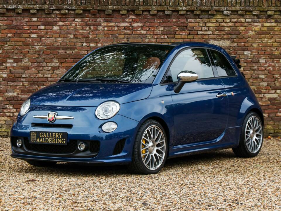 Image 20/50 of Abarth 595 Cabrio Italia (2011)