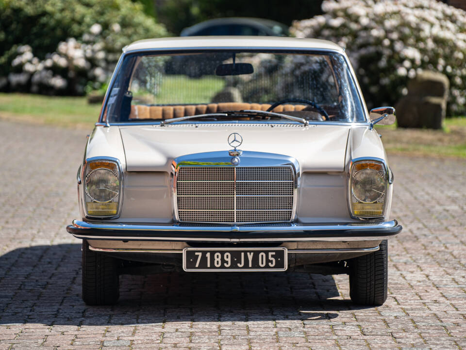 Image 8/45 of Mercedes-Benz 220 (1969)